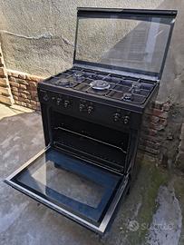 Cucina GAS TECNOGAS 5 Fuochi e Forno Nera Inox 80