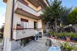 4 LOCALI A COLLI AL METAURO