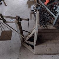 pesa antica con pesi