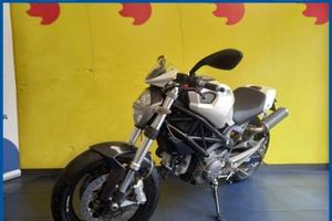 DUCATI Monster 696 Garantita e Finanziabile