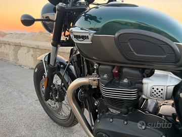 Triumph bonneville
