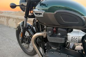 Triumph bonneville