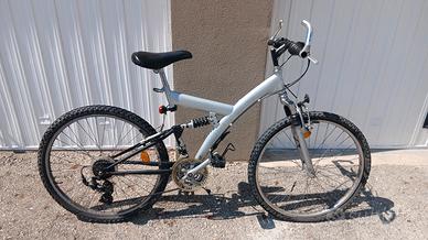 Bicicletta Mountain Bike Biammortizzata Shimano