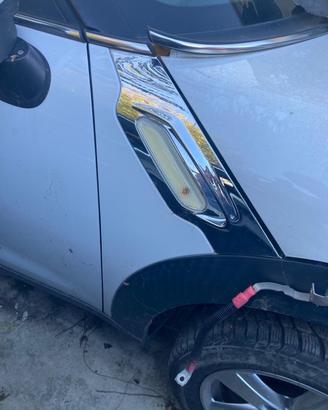 PARAFANGO ANTERIORE DESTRO MINI Countryman S PARAF