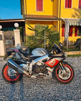 RSV4 RR 2017