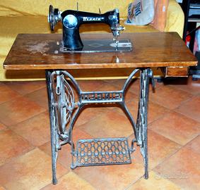 Macchina da cucire Singer Urania anni '20