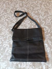 Borsa a tracolla in pelle nera