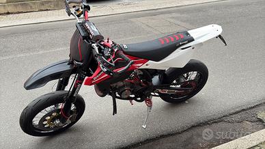 HUSQVARNA wr 125 supermoto