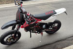 HUSQVARNA wr 125 supermoto