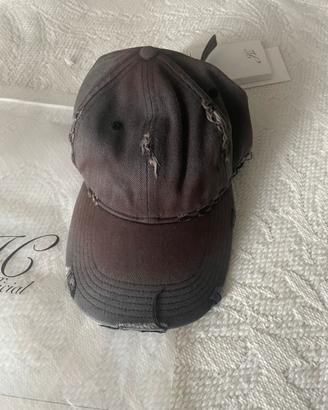 Cappello con visiera