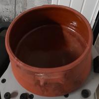 Recipiente in terracotta di Turi