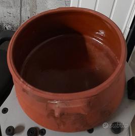 Recipiente in terracotta di Turi