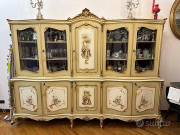 Credenza veneziana