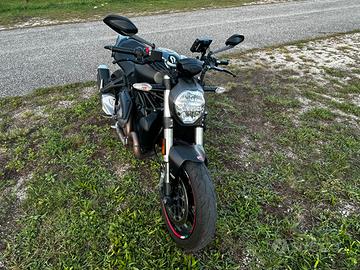 Ducati monster 821
