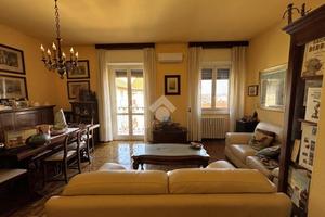 3 LOCALI A OSIO SOTTO