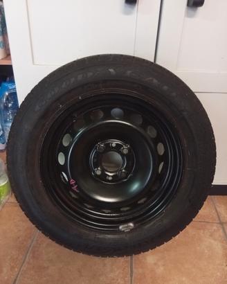 2 cerchi in ferro e gomme fiat