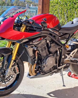 Speed triple 1200 rr 23