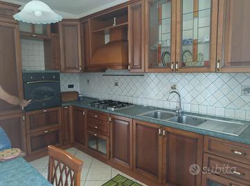 Cucina completa di elettrodomestici