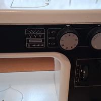 macchina da cucire PFAFF con mobiletto e cassetti