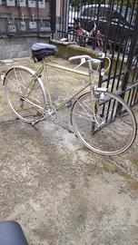 Bicicletta da uomo da strada degli anni '80 