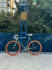 Bicicletta di Corsa Peugeot Vintage