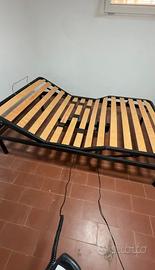 Letto con rete motorizzata una piazza e mezza