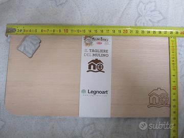 Tagliere in legno di faggio .