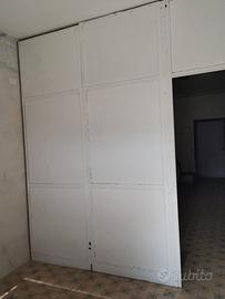 Parete in alluminio con struttura a moduli