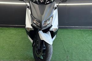 Yamaha T Max 530