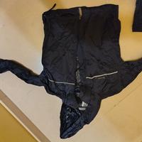 pantaloni e giacca anti pioggia 