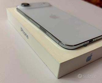 iPhone 17 Air bianco celeste – come nuovo