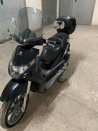 Piaggio Beverly 250 i