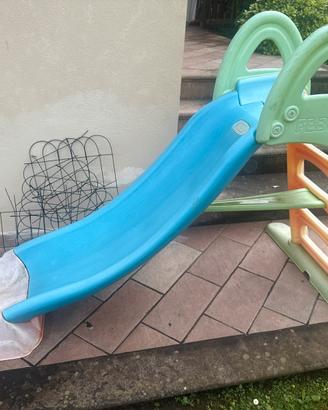 Scivolo con spruzzino