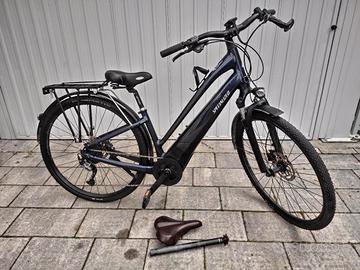 e-bike Specialized donna a pedalata assistita