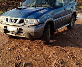 NISSAN Terrano II - 2001