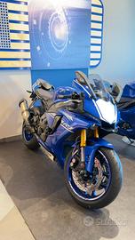 Yamaha R1
