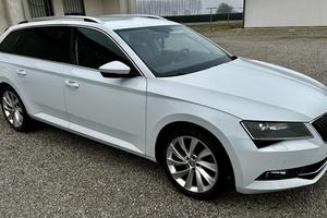 Skoda Superb Style