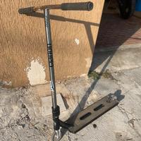 monopattino freestyle core