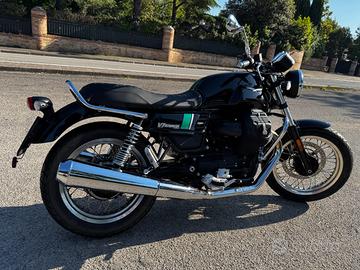Moto Guzzi V7 Special