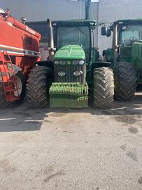 Trattore JOHN DEERE 8245