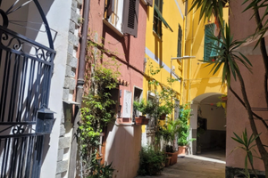 Liguria , Cinque Terre, non solo in estate