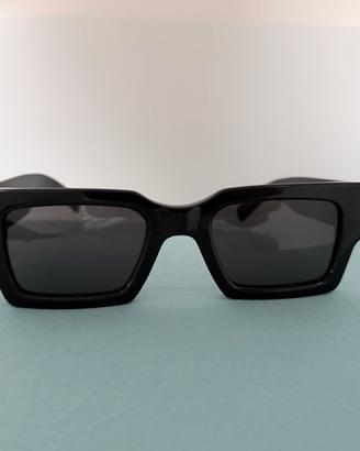 Occhiali da sole Saint Laurent modello SL 572