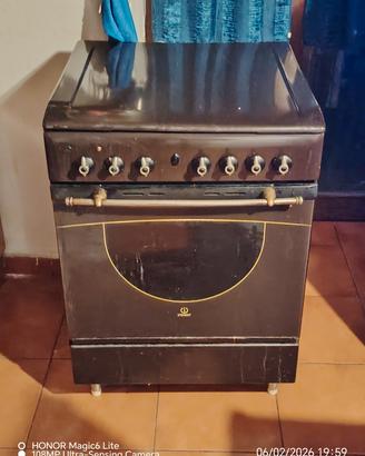 cucina metano Indesit 