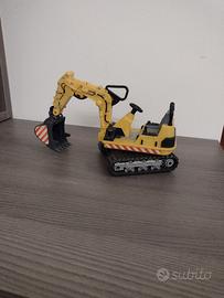 Escavatore giocattolo 