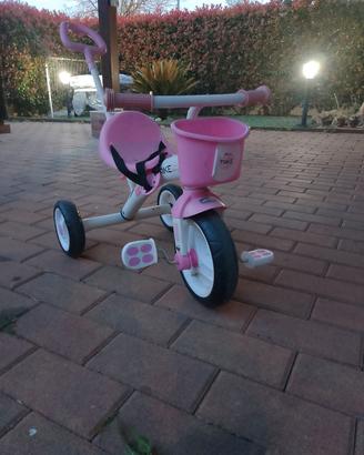 triciclo per bambini