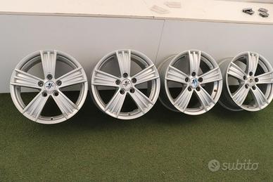 Cerchi in lega Audi A3 Golf 16