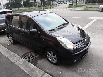 Auto Nissan Note
