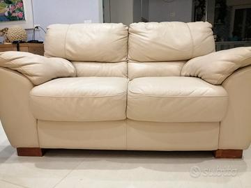 Divano da due posti beige
