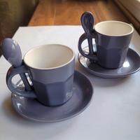 2 tazzine con piattini e cucchiaini