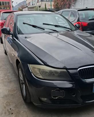 bmw 320d per ricambi